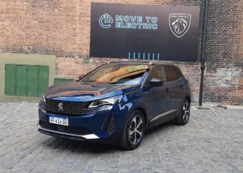 El Peugeot 3008 Hybrid4 en la Argentina
