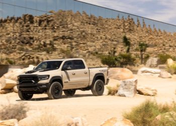 Así es la poderosa RAM 1500 TRX Sandblast Edition