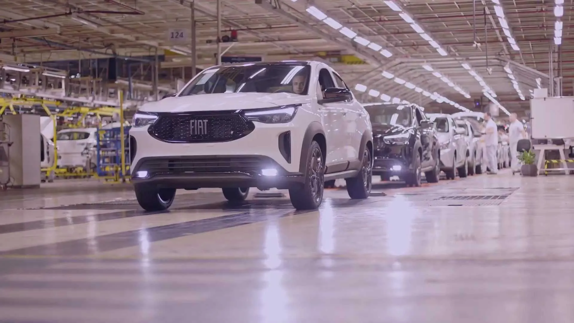 Fiat calienta motores con nuevo video del Fastback 2023