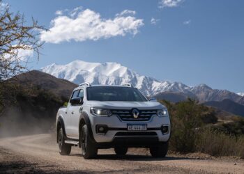 Alaskan Outsider, conoce la edición limitada de la pickup de Renault