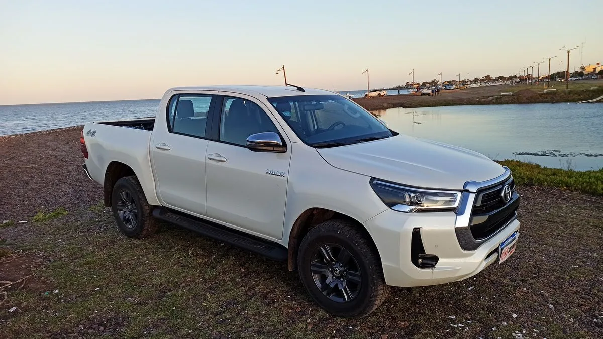 Precio especial de mantenimiento de una Toyota Hilux en 2023