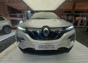 Renault Kwid e-Tech llega a la Argentina junto a Megane y Kangoo