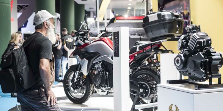 Salon Moto