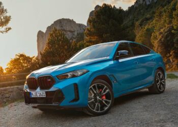 BMW actualiza a los X5 y X6 que mantienen motores V8
