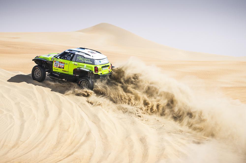 Sebastián Halpern Rally MINI JCW  Abu Dhabi mini