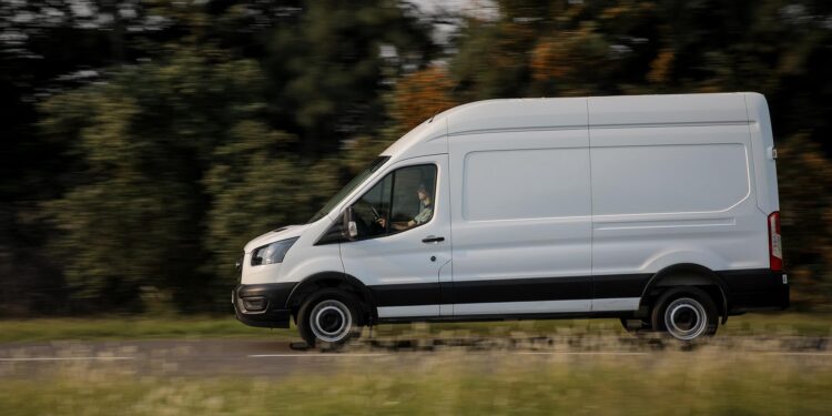 Nueva Ford Transit 2023: precios y características