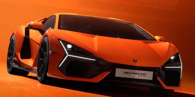 Lamborghini Revuelto
