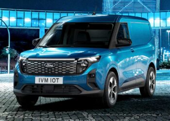 Ford Transit Courier: la opción eléctrica que enfrenta a la Renault Kangoo Z.E.
