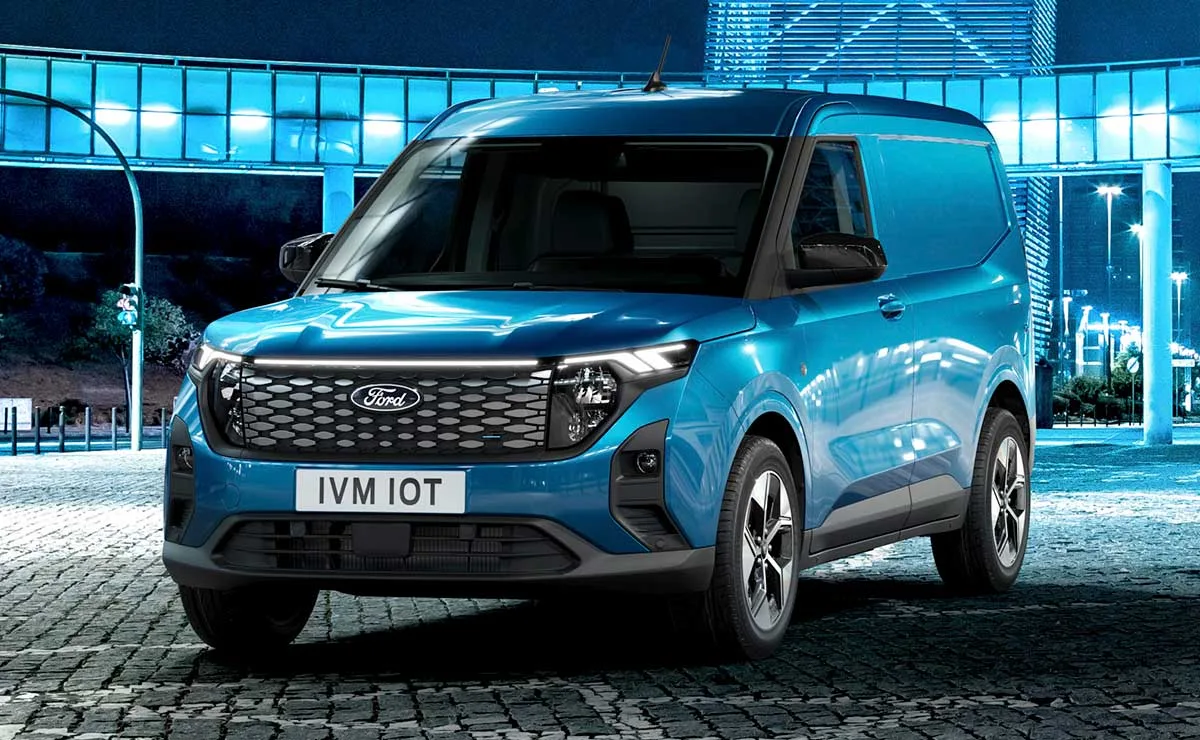 Ford Transit Courier: la opción eléctrica que enfrenta a la Renault Kangoo Z.E.