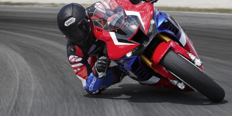 La nueva moto de Honda sería una superbike con motor V4