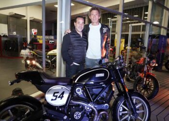 portada-Ducati-Adrian-Yacopini-y-Diego-de-Fundavita