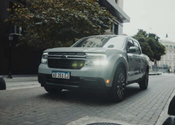 Ford lanzó oficialmente la Maverick híbrida con estos detalles y precio