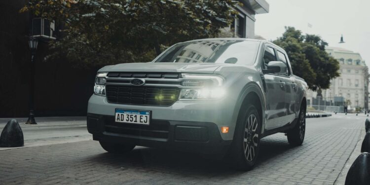 Ford lanzó oficialmente la Maverick híbrida con estos detalles y precio