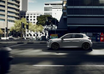 Peugeot 208 Style 2023 lateral