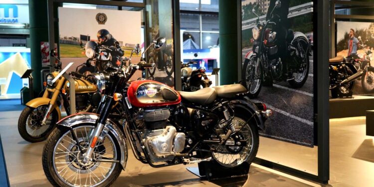 Royal Enfield llevó al Salón Moto 2023 la nueva HNTR 350 y una edición especial imperdible