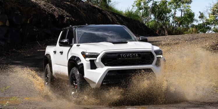Toyota presentó la Tacoma 2024 y anticipa la próxima generación de Hilux