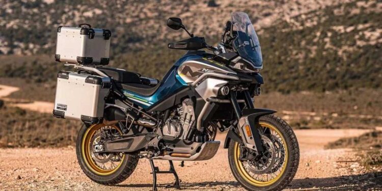 La CF Moto 800 MT en la mira de los compradores por estos detalles