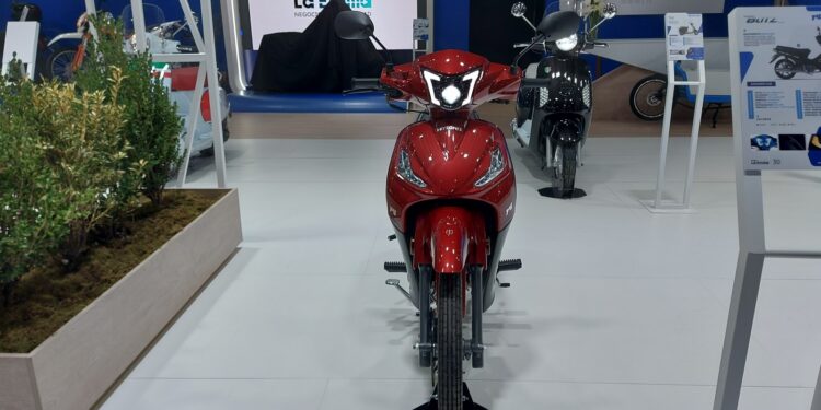 motomel-blitz-roja-nueva-frente