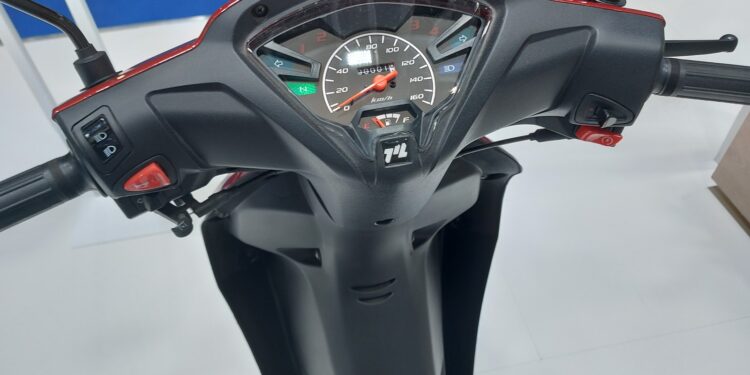 motomel-blitz-roja-tablero