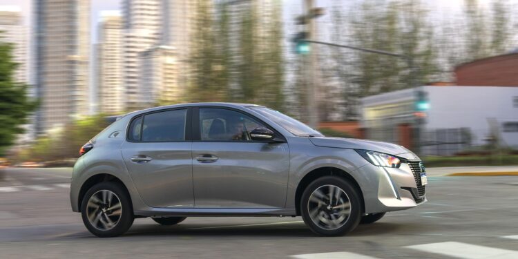 El Peugeot 208 Roadtrip vuelve al mercado y como parte de la línea del hatch