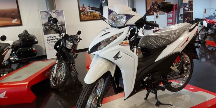 Honda Wave y las tres motos usadas más vendidas y sus precios