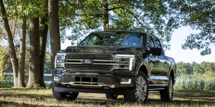 La renovada e imponente Ford F-150 2024 debutó en Detroit
