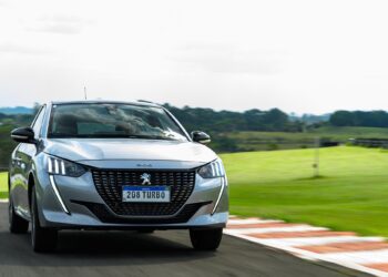 El Peugeot 208 presentó oficialmente sus versiones turbo en Brasil