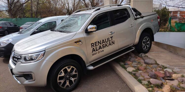 Renault Alaskan
