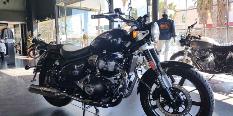 Super Meteor 650: conocimos la nueva Royal Enfield que llegó a Cuyo