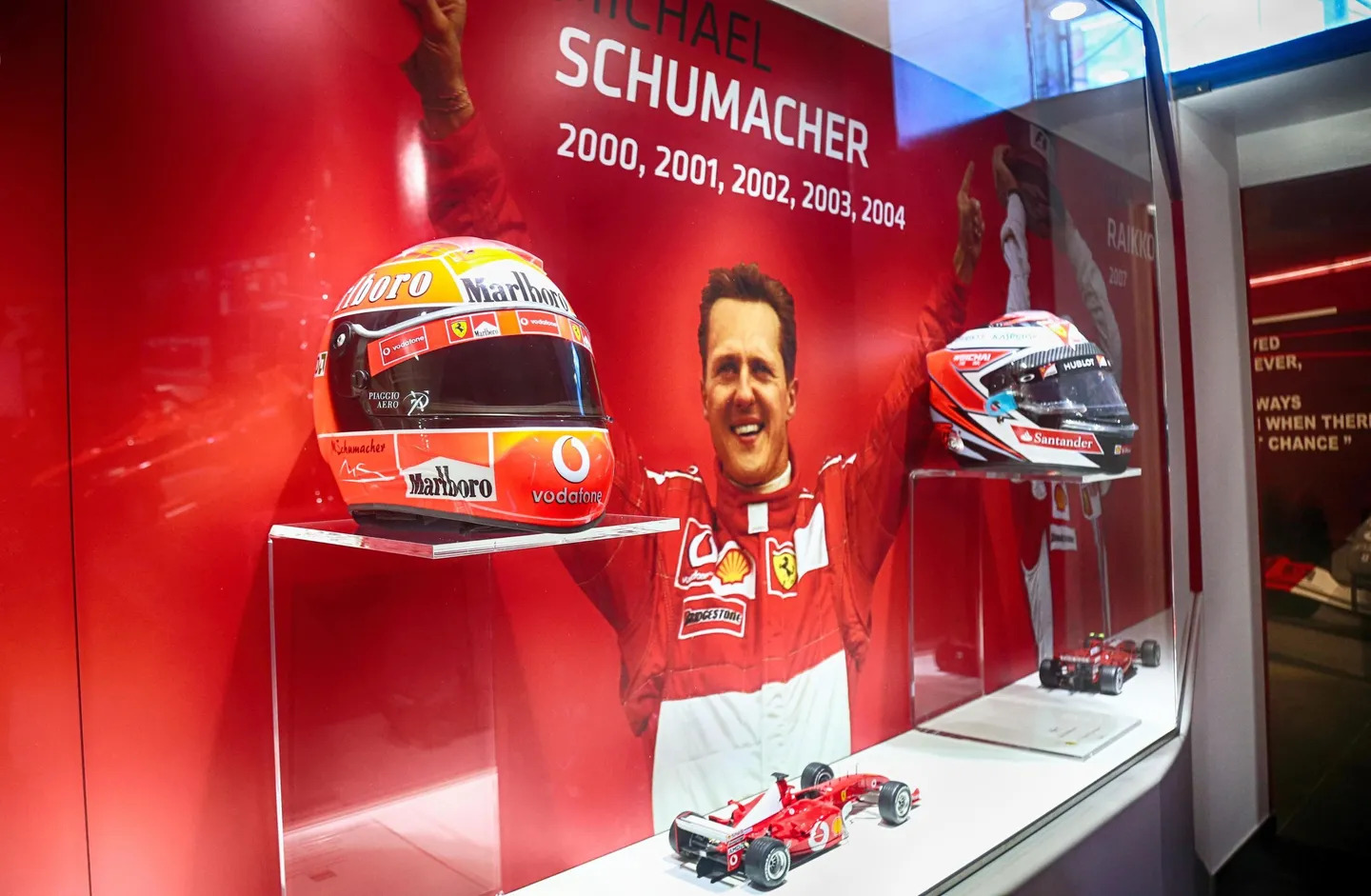Subastaron objetos de Michael Schumacher.
