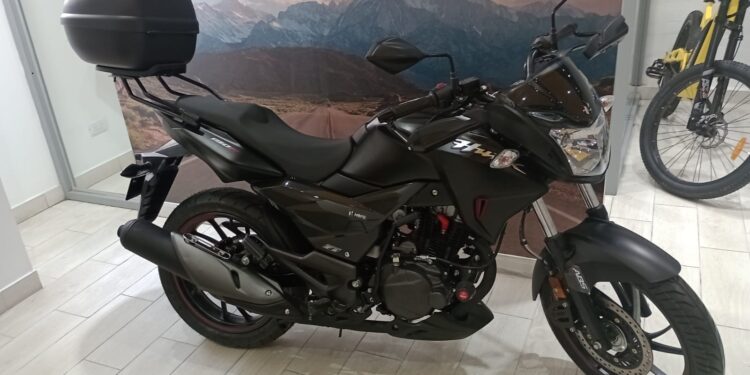 moto hero hunk 190 R motoki