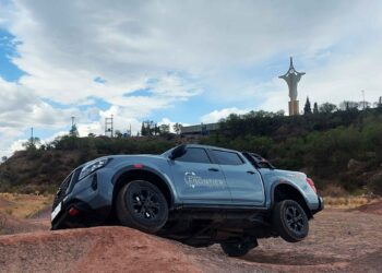 Nissan-Frontier-Pro4X-test-drive