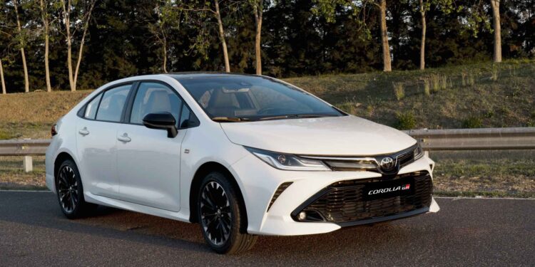 Toyota lanza el nuevo Corolla GR-Sport con nuevos detalles en seguridad y tecnología