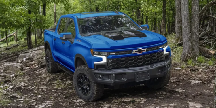 Chevrolet Silverado Cheyenne ZR2 Bison 2024