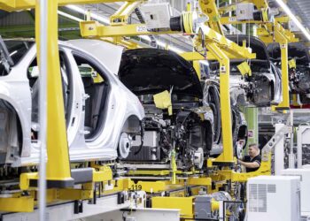 Mercedes-Benz logró un importante récord de producción en su planta de Rastatt