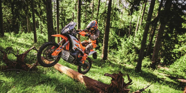 KTM lanzó en el país las nuevas 890 Adventure R y 790 Adventure.