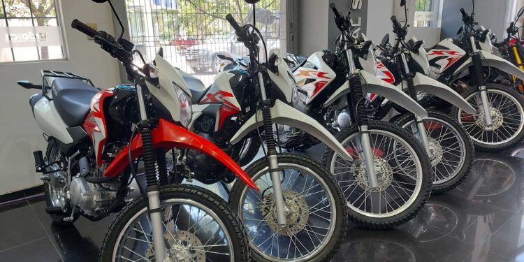 Honda-XR-150-190-250-tornado