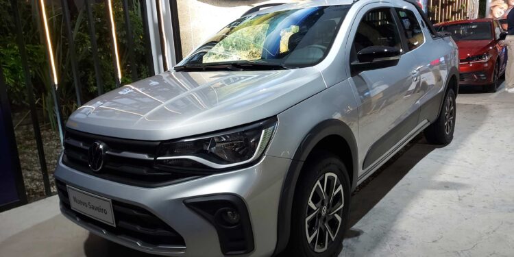 Nueva-Saveiro-2024-gris-Extreme