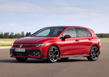 El Volkswagen Golf se renueva para 2024 en estos países: precio