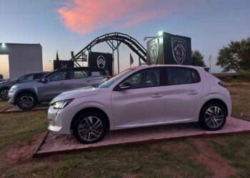 El Peugeot 208 Turbo fue presentado en la costa argentina ¿Cuándo se lanza?