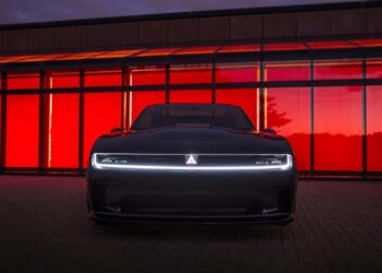El Dodge eléctrico vibrará como si tuviese el clásico motor V8