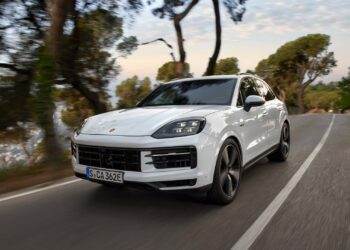 Porsche lanza en Argentina el nuevo Cayenne S E-Hybrid con sus 519 CV de potencia