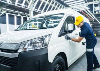 Toyota comienza la producción del utilitario Hiace en Argentina