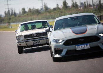El Ford Mustang se lució en las 24 horas de Buenos Aires con sus bestiales modelos