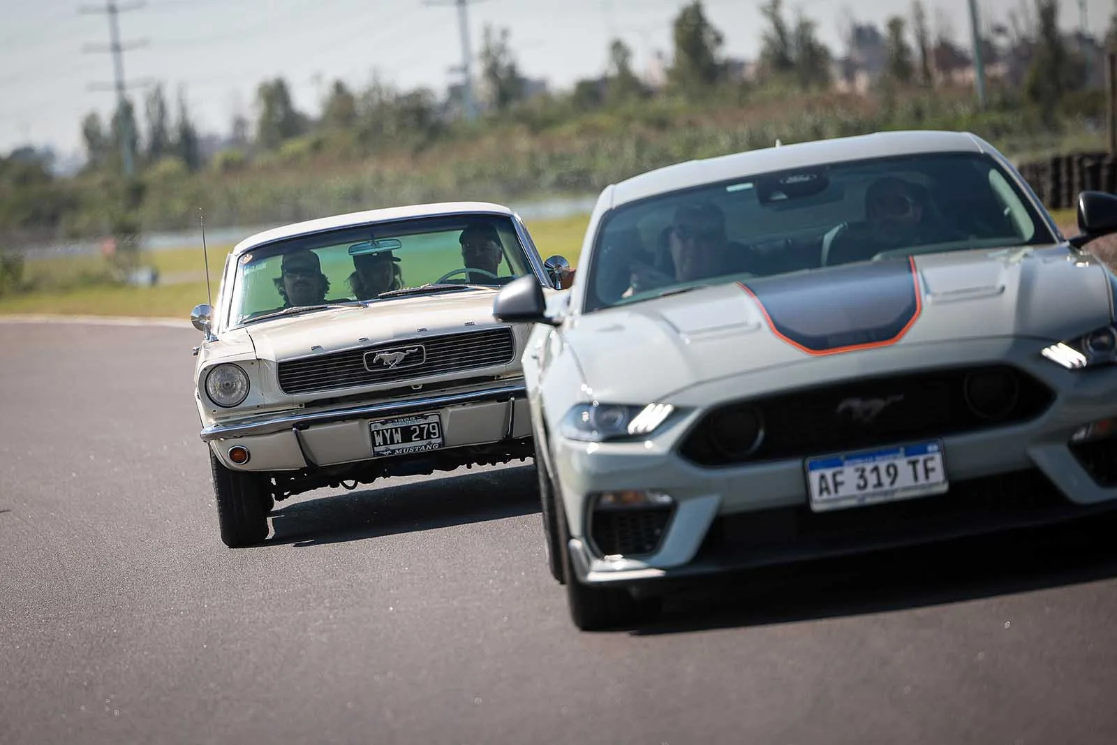El Ford Mustang se lució en las 24 horas de Buenos Aires con sus bestiales modelos