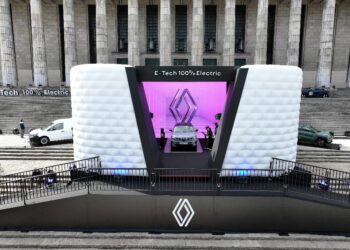 renault megane tour electrico