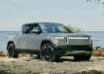 Rivian R1T 2025
