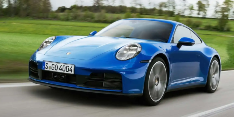 El Porsche 911 Carrera llega a Argentina como una variante sin hibridación ¿qué precio tiene?