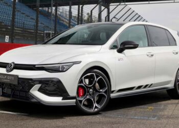 Así es el nuevo Golf GTI Clubsport con 300 CV: la “bestia” que lanzó Volkswagen