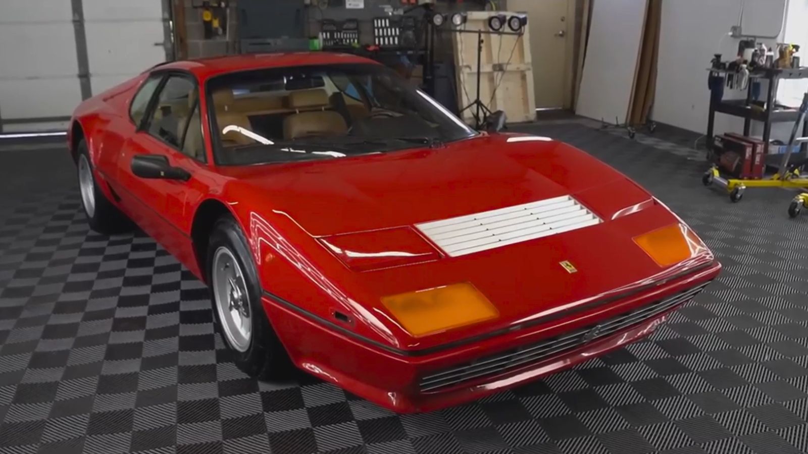 Ferrari 512 BB: llevaba 28 años escondida en un garaje